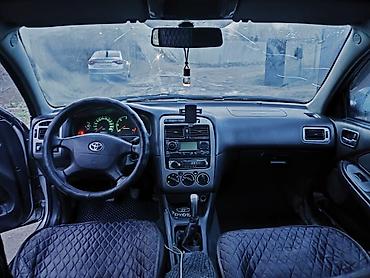 d 4d: Toyota Avensis: 2002 г., 2 л, Механика, Дизель, Седан — 7