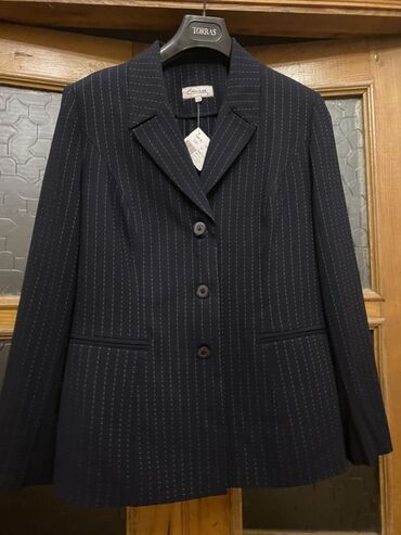 Kardiqanlar, jaketlər: Qadın üçün şıq jaketlər dəsti - Model 1: MK Merry K markalı, qara-ağ — 4