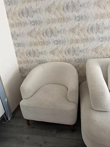 ic dizayn ev: Minimalist üslubda yumşaq oturma dəsti - Tərkib: 1 ədəd üçyerlik — 2