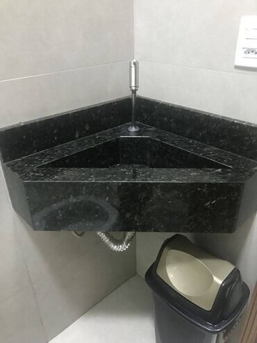 Çanaqlar, tülpanlar: Künc üçün kompak tualet/lavabo həlli – üçbucaq formalı künc lavabosu — 1