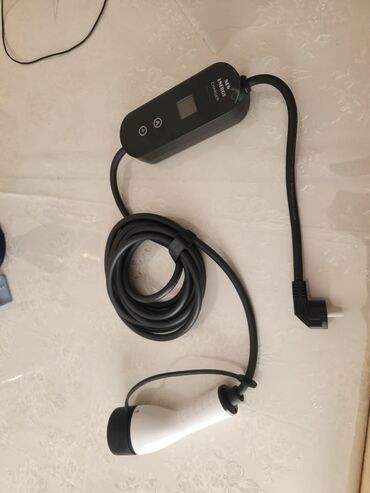 Məhsul: Portativ EV Şarj Cihazı (EV Charger, “New Energy Charger”) -