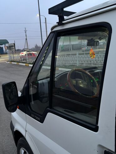 Легкий грузовой транспорт: Легкий грузовик, Ford — 5