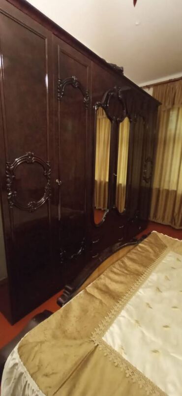 Uzunmüddətli kirayə mənzillər: Bakıxanov qəsəbəsi, Kaspi Bakıxanov təhsil mərkəzinin yanında,3 — 9