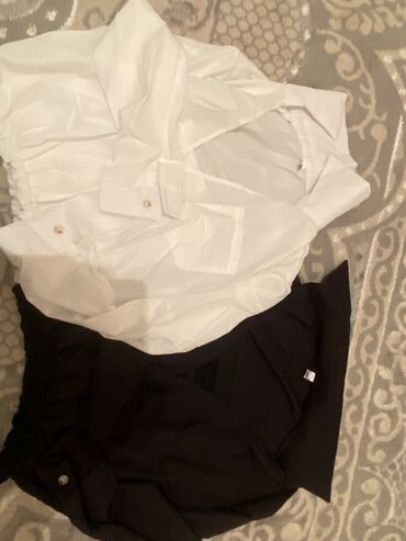 новый пиджак: Кофты в 2 расцветкахчёрны и белый