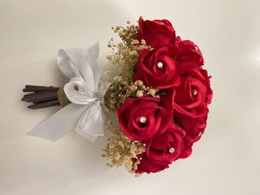 salam su elaqe nomresi: Qırmızı gül buketi – dekorativ/nişan-gəlin buketi - Kompozisiya