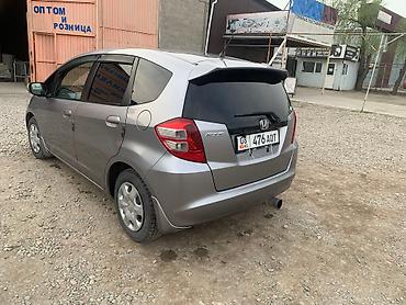 Honda: Honda Fit: 2010 г., 1.3 л, Вариатор, Бензин, Хэтчбэк — 3