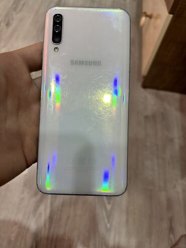 kredit samsung a50: Samsung A50, 64 GB, rəng - Ağ, Barmaq izi