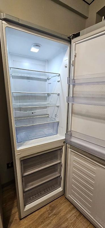 холодильник ugur: Холодильник Beko, Б/у, Двухкамерный — 2