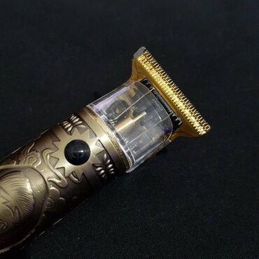 Trimeri za precizno uklanjanje dlačica: Masinica za precizno šišanje sa displejem Mašinica je bežična, puni — 6