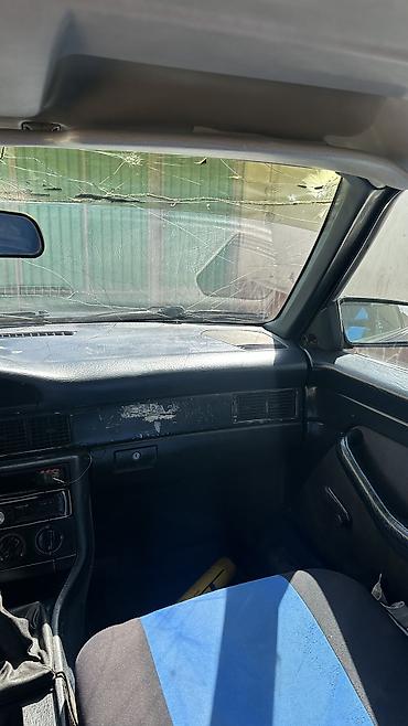 Audi: Audi 100: 1988 г., 1.8 л, Ручные, Бензин, Седан — 10