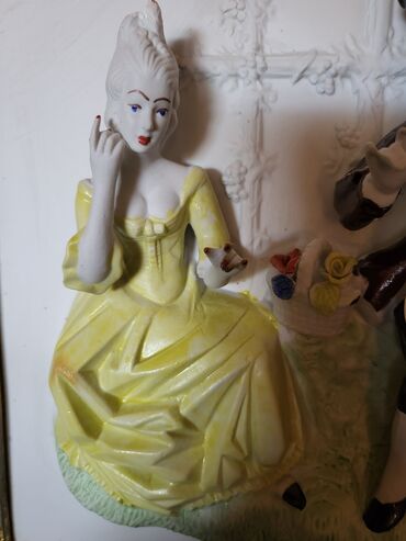 Anticelulit masažeri: Barokna figura u drvenom ramu iz 70ih. Figura gipsana je bez — 8