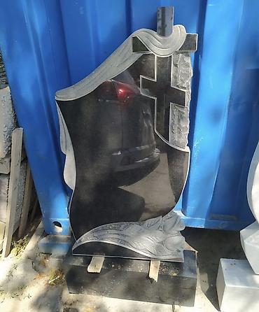 Мраморные и гранитные работы: Гранитные памятники - Изготовление памятников из цельного — 6