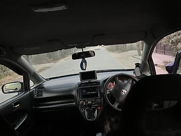 step vagon: Honda Stream: 2002 г., 0.2 л, Автомат, Бензин, Минивэн — 8
