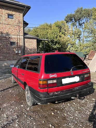 Volkswagen Passat Variant: 1989 г., 1.8 л, Механика, Бензин, Универсал at lalafo.kg Volkswagen Passat Variant: 1989 г., 1.8 л, Механика, Бензин, Универсал