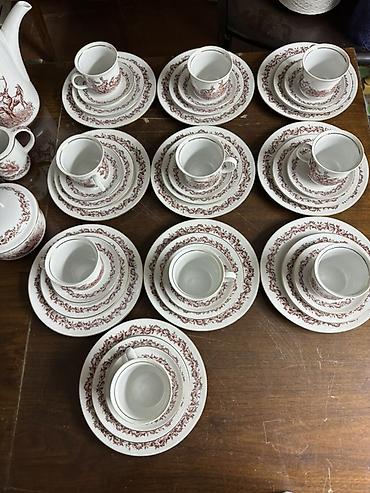 Наборы посуды: Большой сервиз из фарфора с охотничьим рисунком. Завод Ilmenau — 10