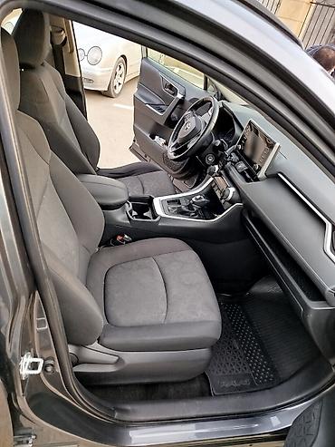 спидометр: Toyota RAV4 salonu və paneli - Model: Toyota RAV4 (son nəsil interyer — 6