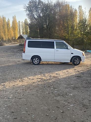 самый дешёвый электромобиль: Honda Stepwgn: 2000 г., Автомат, Бензин, Минивэн — 4