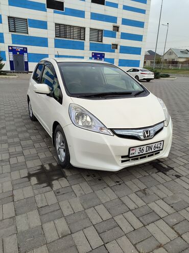 Honda: Honda Fit: 2010 г., 1.3 л, Автомат, Гибрид