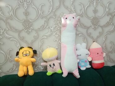 игрушка хаги: Мягкие игрушки набором: - Длинная подушка-обнимашка «котик»