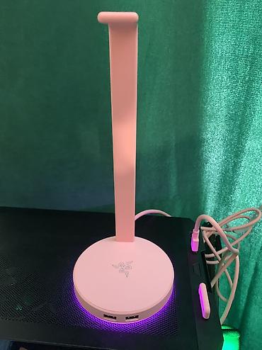 Digər kompüter aksesuarları: Razer Base Station v2 Chroma Quartz. Продаётся стенд/стойка для — 15