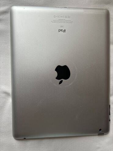 Apple iPad: İşlənmiş Apple iPad 3 (2012), 9,7", < 64 GB, Ünvandan götürmə