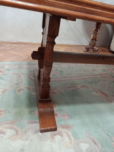 Stilski klub stolovi: Drveni klub-sto, klasičnog dizajna od hrastovine puno drvo sitne — 5