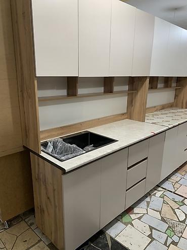 Кухонные гарнитуры: Кухонные гарнитуры современного дизайна - Прямые модули с верхними и — 1