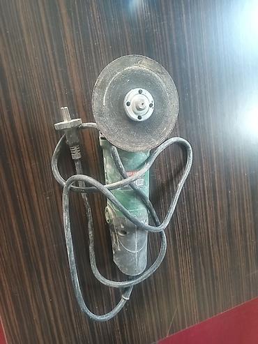 drelər: Alətlər dəsti – daşınma çamadanında 1) Perforator: Bosch GBH 2-26 DRE — 2