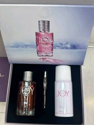 Parfemi: Setovi 
mn — 9