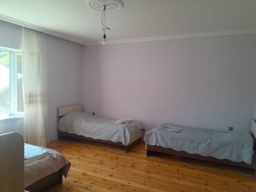 Uzunmüddətli kirayə mənzillər: Qax rayonunda Ağca kəndində günlük kəndində 2 otaqlı həyət evi günlük -da lalafo.az — 3 Uzunmüddətli kirayə mənzillər: Qax rayonunda Ağca kəndində günlük kəndində 2 otaqlı həyət evi günlük — 3