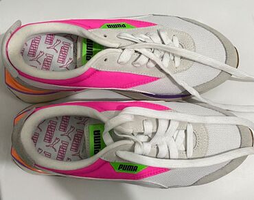 Кроссовки и спортивная обувь: Новые Оригинал Puma 37 размер. Стильные, женские из Америки