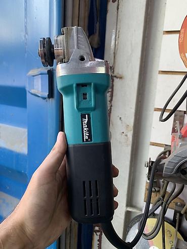 Электроинструменты: Углошлифовальная машина (болгарка) Makita 9555HN - Диаметр круга: 125 — 1