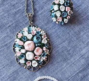 Наборы украшений: Новинка Комплекты: подвеска на цепочке, серьги, браслет; в некоторых — 4