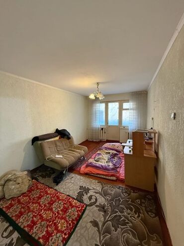 Продажа квартир: 1 комната, 33 м², 104 серия, 4 этаж, Старый ремонт