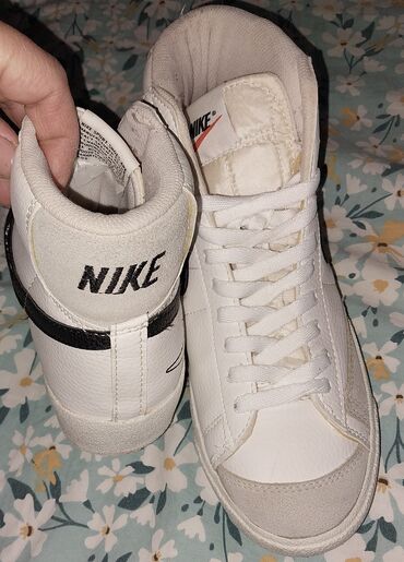 Women's Sneakers and athletic shoes: Ölçü: 39, rəng - Ağ, İşlənmiş — 5