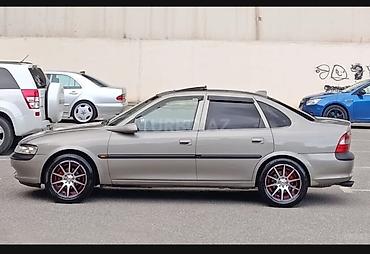 Opel: Opel Vectra B sedan - Kuzov: 4 qapılı sedan, boz/metallik rəng - — 3