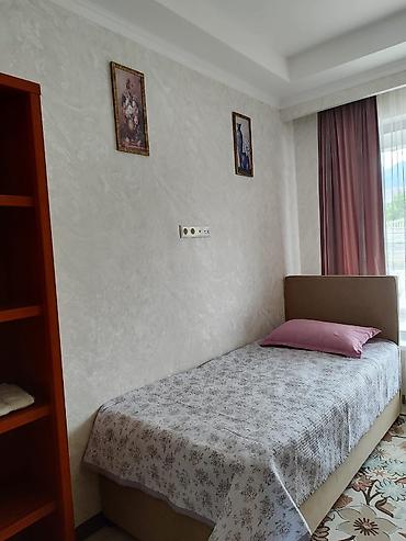 Продажа квартир: 4 комнаты, 70 м², 1 этаж — 8