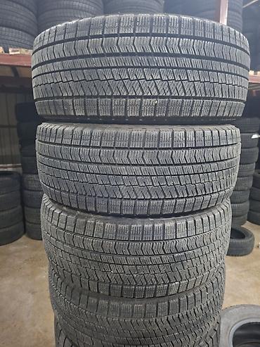 Шины 235 / 45 / R 18, Зима, Б/у, Комплект, Легковые, Япония, Bridgestone