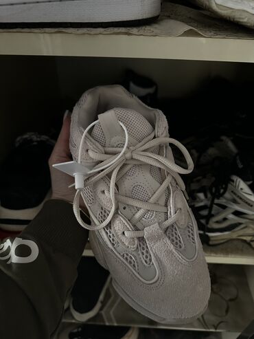 Krossovka ve ketlər: Adidas, Ölçü: 38, rəng - Bej, İşlənmiş