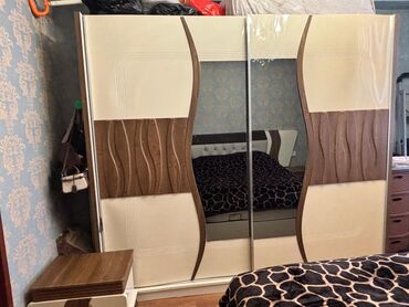 Yataq otağı dəstləri: İkinəfərlik çarpayı, Dolab — 3