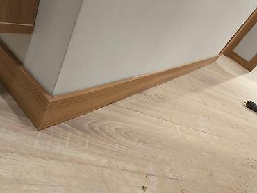 Напольные работы: Укладка пола, Монтаж напольных плинтусов, Стяжка пола | Паркетная доска, Наливные полы, Кварц-винил Больше 6 лет опыта — 3