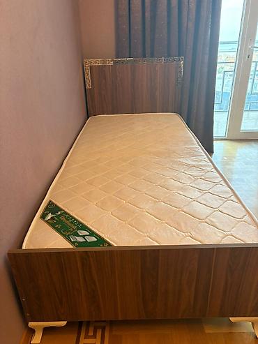 3 eded çarpayi, biri 120 azn. Matrasi var. Olcusu 2×0,90sm. Unvan 28