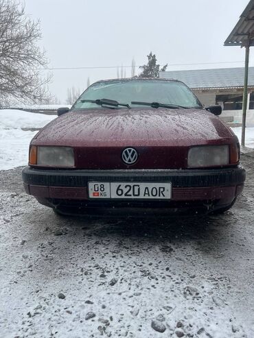 Volkswagen: Volkswagen Passat: 1991 г., 1.8 л, Механика, Бензин, Универсал