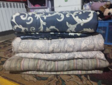 подушки бу: Куплю бу вату, матрас одеяло подушки синтепон 30кг