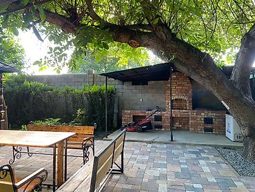 Продажа коттеджей и домов: Продается резиденция в районе «Ново-Покровка». 📕 18 соток участок по — 7