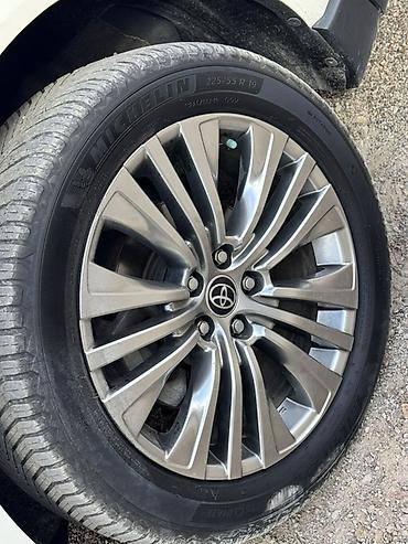ravon gentra: Toyota Venza: 2021 г., 2.5 л, Гибрид, Кроссовер — 3