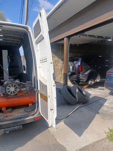 Шиномонтаж: Мобильный шиномонтаж Профессиональная выездная помощь с колесами и — 11