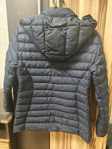 куплю пух: Демисезонная подростковая куртка The North Face, темно‑синяя, на рост — 2