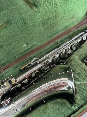 Другие музыкальные инструменты: Сдается в аренду саксофон в отличном состоянии, прекрасно подойдет для