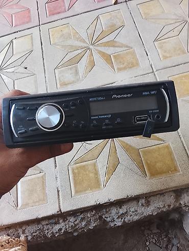 Магнитолы: Pioneer DEH-3250UB avtomobil maqnitolası Xüsusiyyətlər: - Ön paneldə — 1
